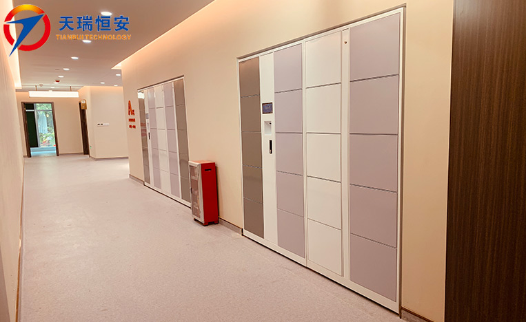 智能書包柜